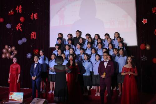 http://www.sfl.sdnu.edu.cn/__local/6/1A/7A/68C025D8B9640E29AB77B530F81_E7BD27C8_157B7.jpeg