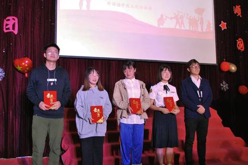 http://www.sfl.sdnu.edu.cn/__local/2/BC/A6/F0FE56565726DBD9C0E22100147_0C12C9A8_17A74.jpeg